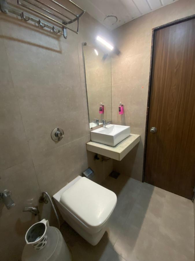 Hotel Pearl'S Bkc Inn- Near Trade Centre, Visa Consulate Bombaim Exterior foto