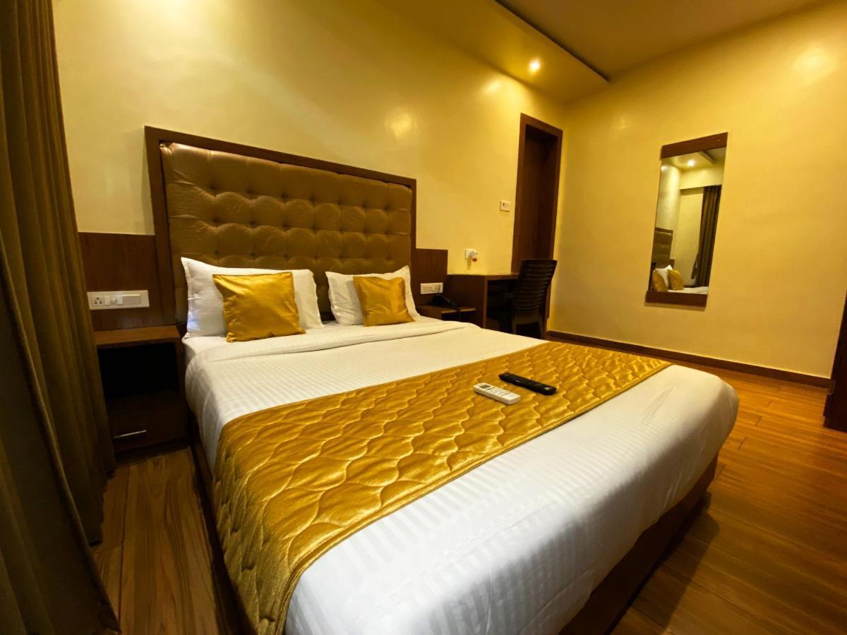 Hotel Pearl'S Bkc Inn- Near Trade Centre, Visa Consulate Bombaim Exterior foto