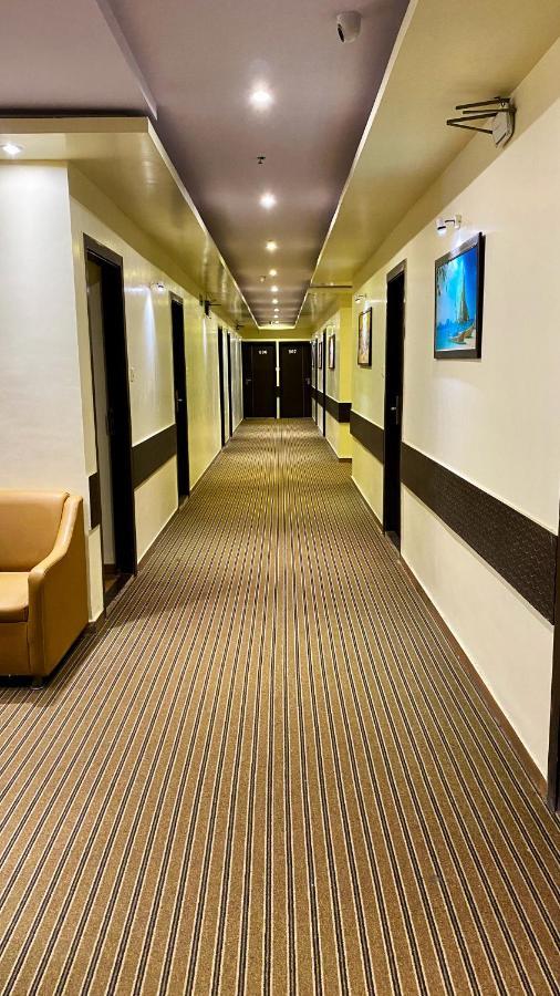 Hotel Pearl'S Bkc Inn- Near Trade Centre, Visa Consulate Bombaim Exterior foto