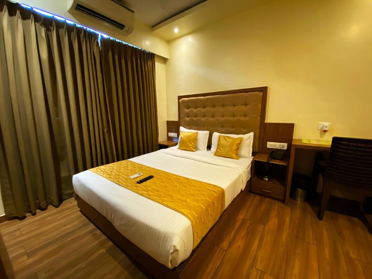 Hotel Pearl'S Bkc Inn- Near Trade Centre, Visa Consulate Bombaim Exterior foto
