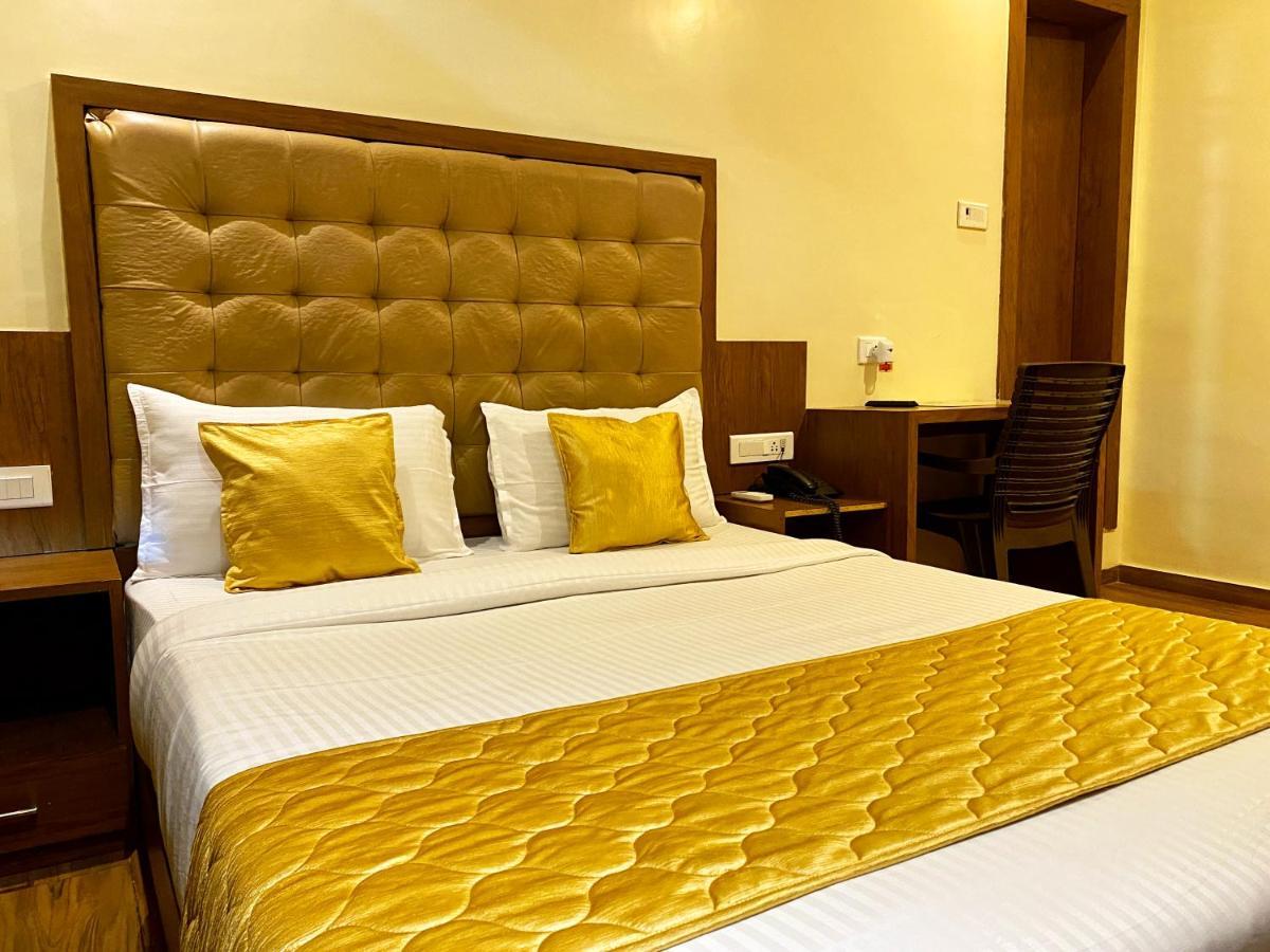 Hotel Pearl'S Bkc Inn- Near Trade Centre, Visa Consulate Bombaim Exterior foto