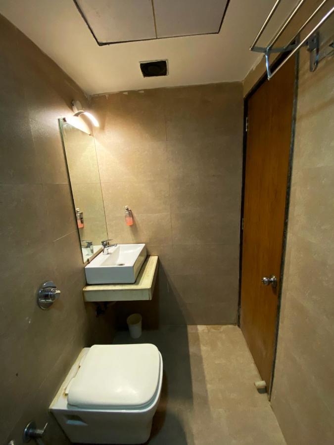 Hotel Pearl'S Bkc Inn- Near Trade Centre, Visa Consulate Bombaim Exterior foto